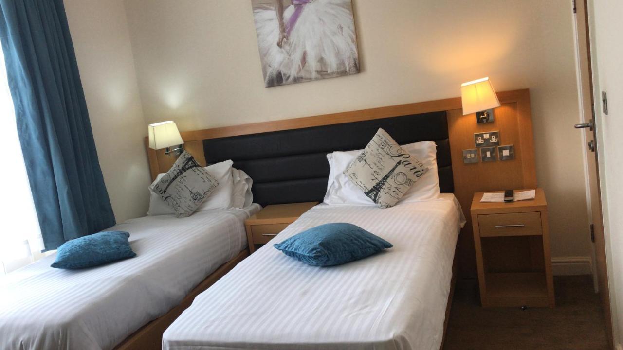 Iris Hotel חלנדודנו מראה חיצוני תמונה