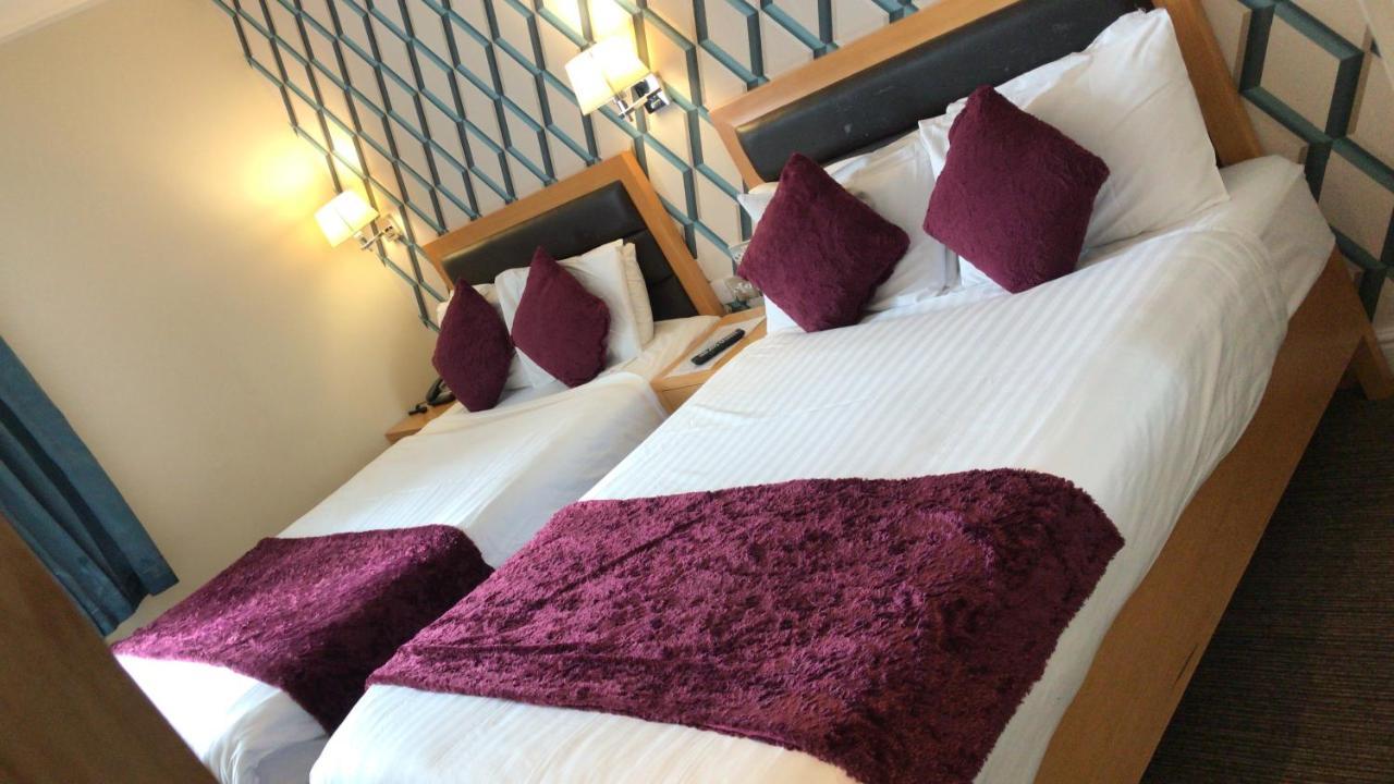 Iris Hotel חלנדודנו מראה חיצוני תמונה