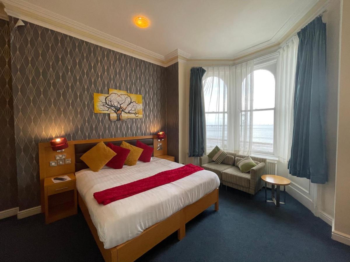 Iris Hotel חלנדודנו מראה חיצוני תמונה