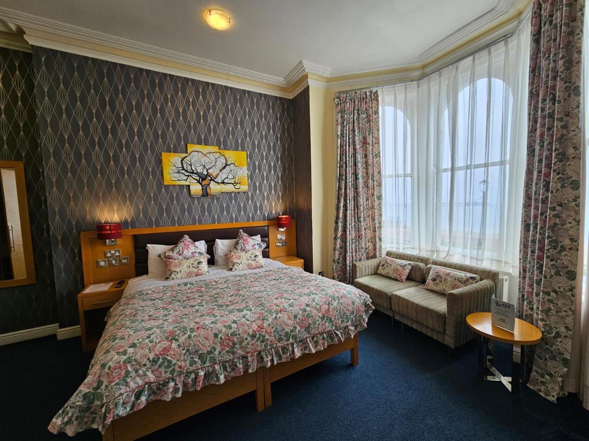 Iris Hotel חלנדודנו מראה חיצוני תמונה