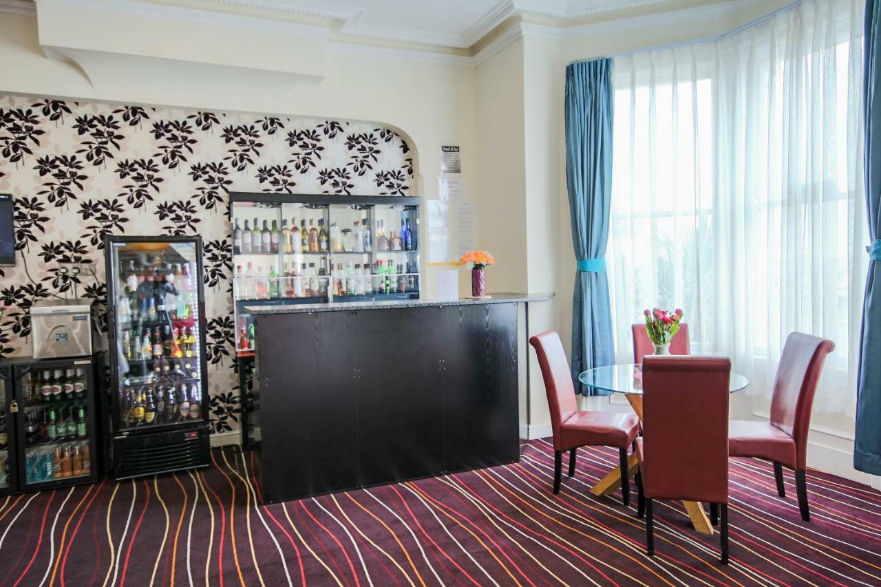Iris Hotel חלנדודנו מראה חיצוני תמונה