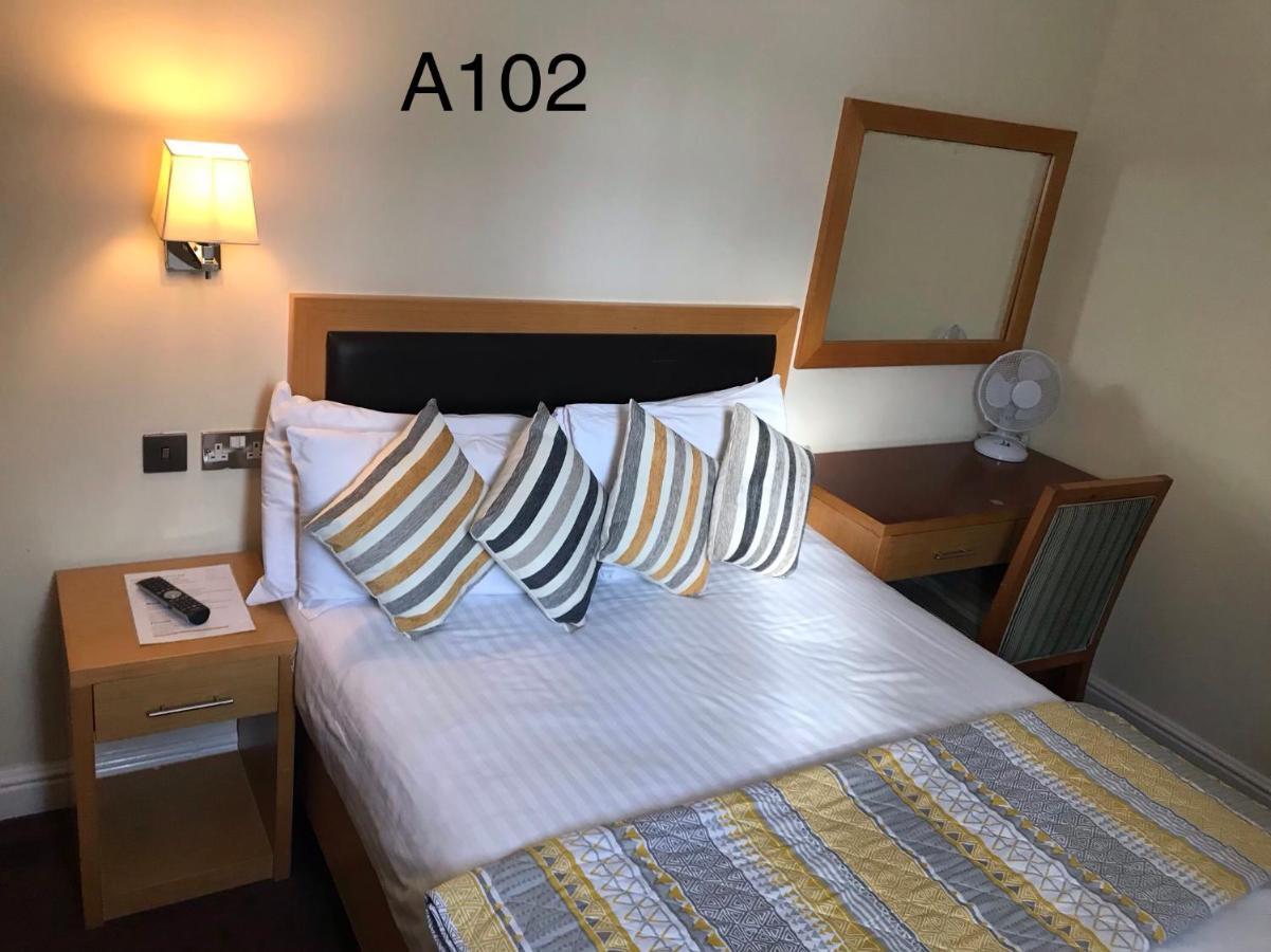 Iris Hotel חלנדודנו מראה חיצוני תמונה